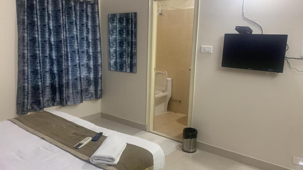 Homewood Suites Hyderabad Exteriör bild