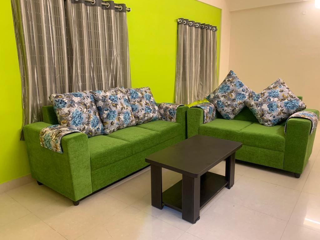 Homewood Suites Hyderabad Exteriör bild